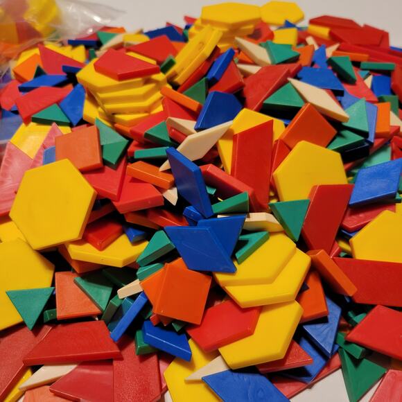 900 Plastic Pattern Blocks Math Manipulatives Shapes Geometry Homeschool Teacher - Picture 15 of 16